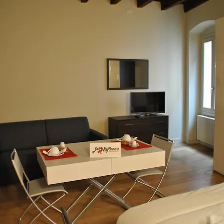 Dietro L'angolo Casa de hóspedes Bréscia
