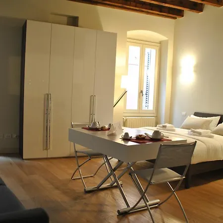 Dietro L'angolo Bréscia